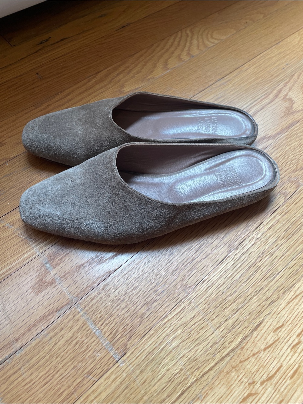 Maryam Nasir Zadeh Suede Mules 37.5